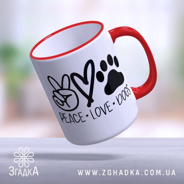 Чашка з червоною ручкою Peace Love Dogs (Chashka_z_chervonoyu_ruchkoyu_Peace_Love_Dogs)