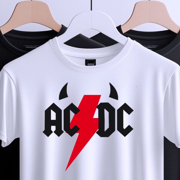 Футболка AC DC Horned Bolt, вид спереду з рогами і блискавкою