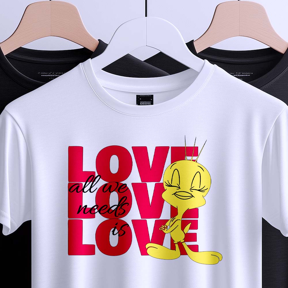 Футболка любов мультяшний стиль з написом "All we need is love"