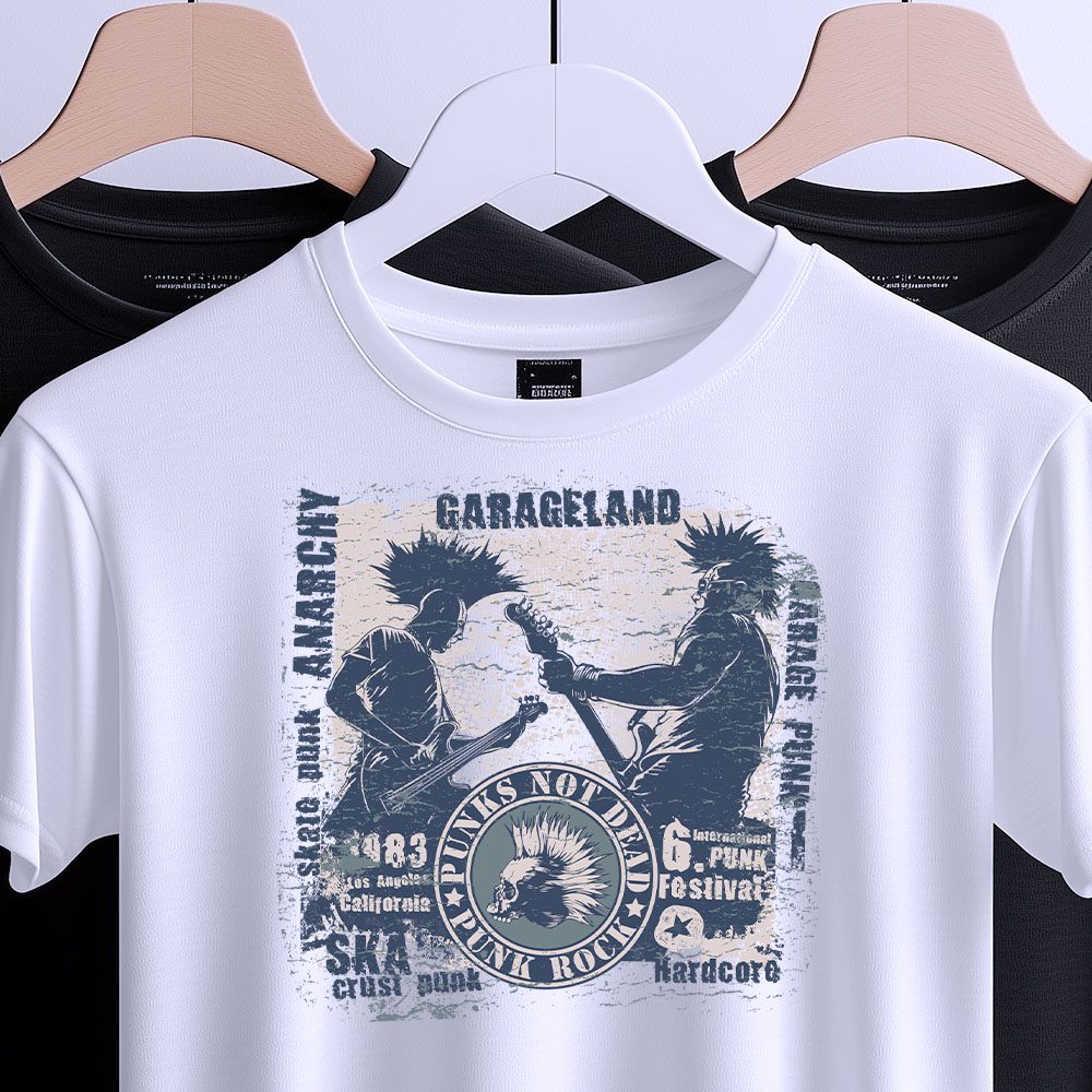 Футболка Punks Not Dead Shirt, вигляд спереду з панківським принтом
