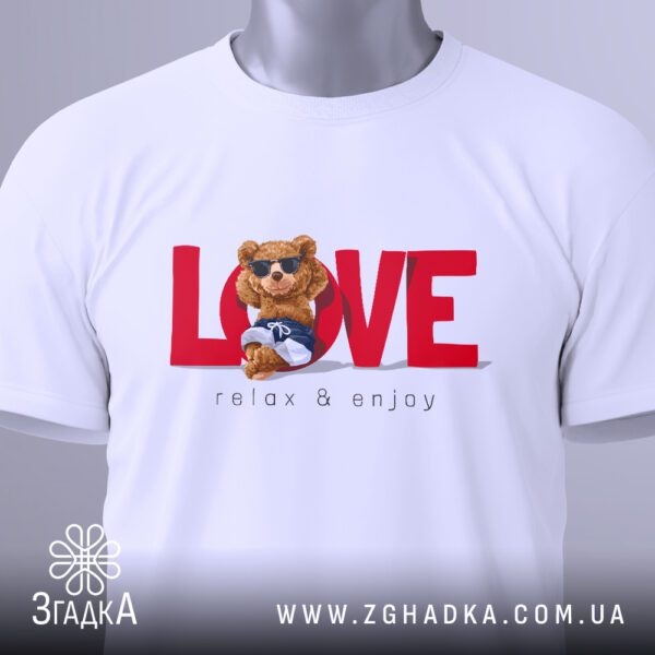 Футболка Love, Relax & Enjoy - загальний вигляд футболки з принтом