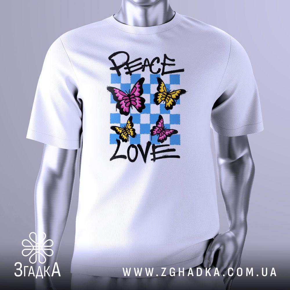 Футболка Мир Любов Метелики з зображенням метеликів та словами "Peace" і "Love".