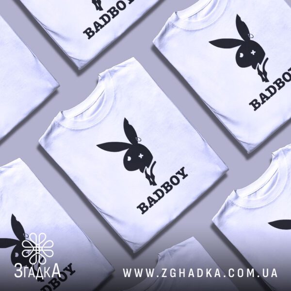 Футболка Bad Boy Playboy - біла футболка з чорним провокаційним принтом.