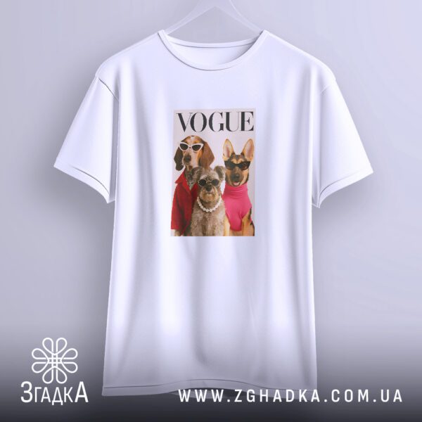 Футболка Модні Собаки VOGUE - собака в перлах та окулярах.