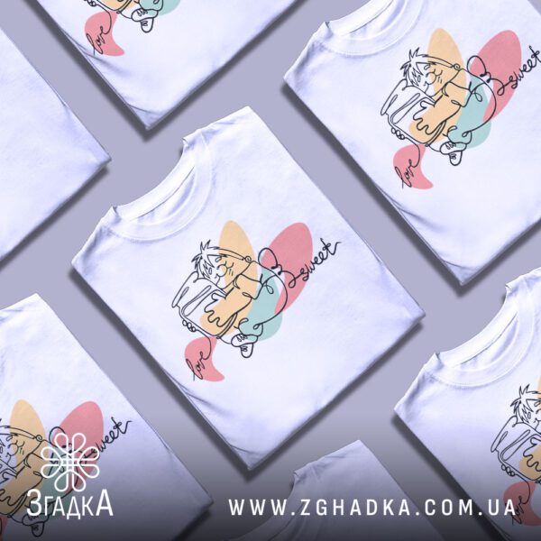 Футболка Солодка Моя Любов - абстрактні кольорові плями на фоні.