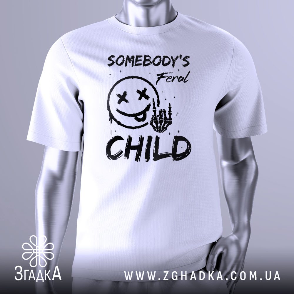 Футболка Somebodys Feral Child - смайлик з "Х" замість очей та висунутим язиком.