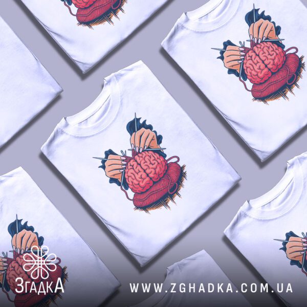 Стильна футболка для саморефлексії
