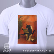 Футболка кіт вайб, біла футболка з принтом чорного кота на унітазі, ракурс зверху, фон світлий, деталі принта чітко видимі, є етикетка з зеленим шнурком.