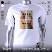 Футболка попарт кролики, біла, зображена на манекені, фон градієнтний сірий, принт з чотирма кроликами в окулярах, два з них коричневі, два світлі, кожен в окремій секції.