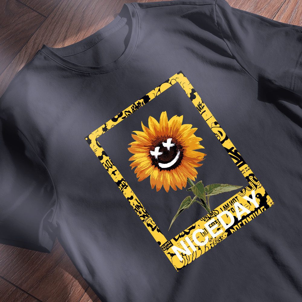 Чи дарують футболки — ілюстрація до статті «Чи дарують футболки: що потрібно знати перед подарунком»