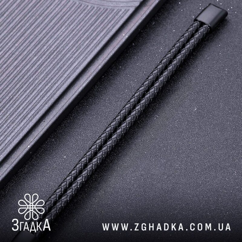 Замовити браслет з гравіюванням — ілюстрація до статті «Замовити браслет з гравіюванням: як обрати найкращий варіант»