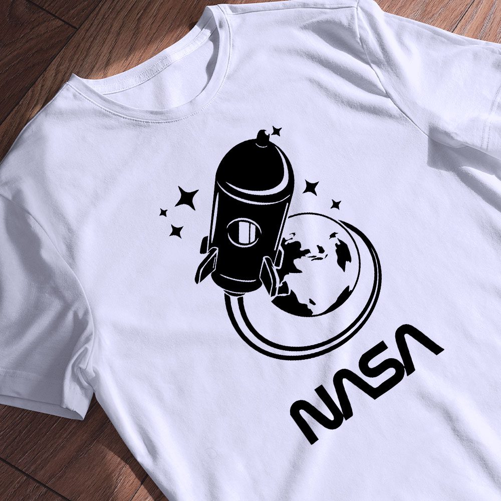 Футболка зі щільної бавовни — ілюстрація до статті «Футболка зі щільної бавовни від Згадки: довговічність і елегантність»