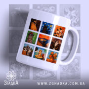 Чашка котики світове мистецтво: біла чашка з дев'ятьма квадратними принтами котиків, яскраві кольори, ручка з правого боку, глянцевий край, фон світло-сірий, принти з різними котиками в стилі світового мистецтва.