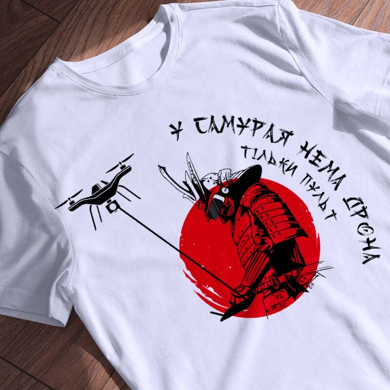 Футболки з модним текстом — ілюстрація до статті «Футболки з модним текстом: оригінальні дизайни від Згадка для вас»