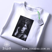 Футболка корона не тисне, складена, з етикеткою, бренд Згадка.