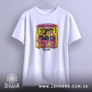 Футболка притрушені club, підвішена, з принтом, на світлому фоні, бренд Згадка.