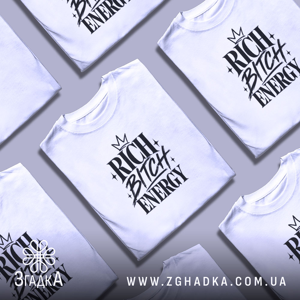 Футболка: кілька складених, біла, різні ракурси.
